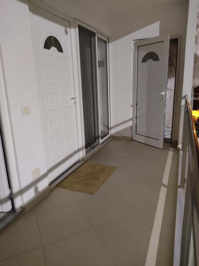 Kalliroi Apartament *